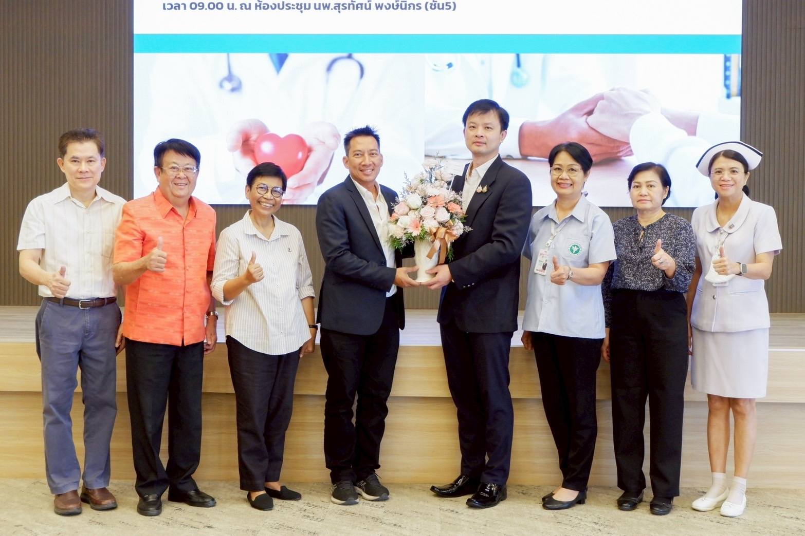 ประธานมูลนิธิศูนย์มะเร็งลำปาง ที่ได้รับเลือกตั้งเป็นนายกเทศมนตรีเทศบาลนครลำปาง และร่วมประชุมคณะกรรมการมูลนิธิศูนย์มะเร็งลำปาง ครั้งที่ 2 ประจำปี 2568 ...